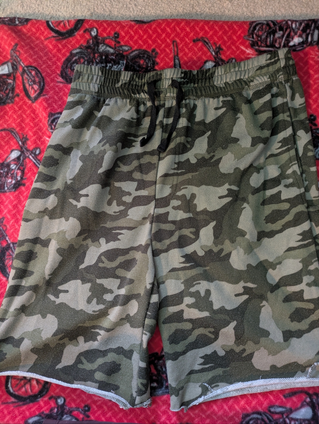 Vintage 90s Style Camo Sweatshorts